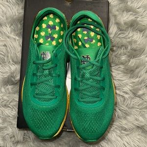 New Men Under Armour sneakers